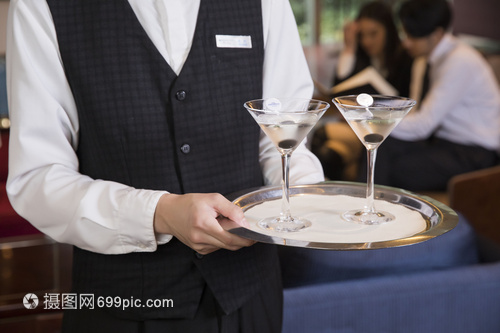 酒店管理中的雞尾酒服務(wù)準(zhǔn)備
